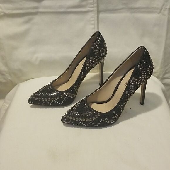 Wonens Shoes   - Picture 3 of 9